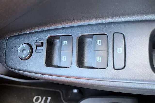 Hyundai I10 1.2 Advance Hatchback 5dr Petrol Auto Euro 6 (s/s) (79 ps) Black