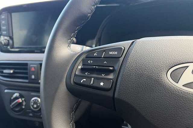 Hyundai I10 1.2 Advance Hatchback 5dr Petrol Auto Euro 6 (s/s) (79 ps) Black