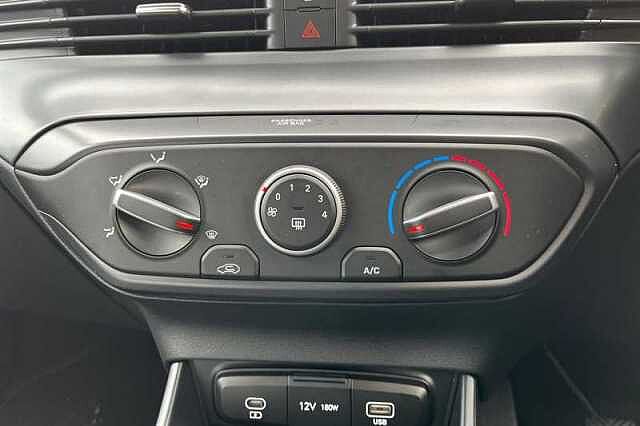 Hyundai i20 1.0 T-GDi Black Line Hatchback 5dr Petrol Manual Euro 6 (s/s) (90 ps)