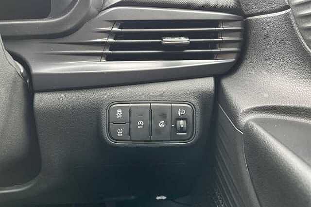 Hyundai i20 1.0 T-GDi Black Line Hatchback 5dr Petrol Manual Euro 6 (s/s) (90 ps)