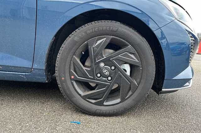 Hyundai i20 1.0 T-GDi Black Line Hatchback 5dr Petrol Manual Euro 6 (s/s) (90 ps)