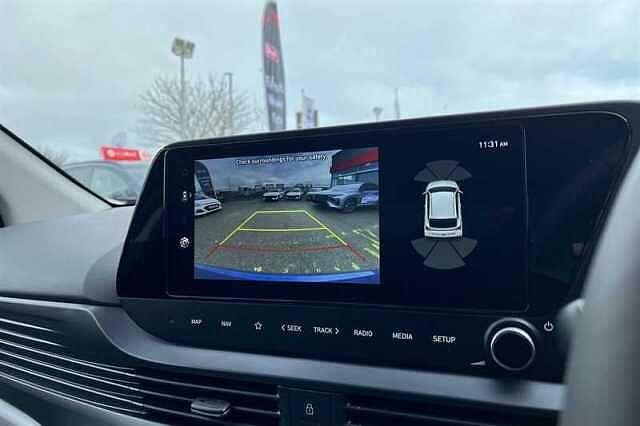 Hyundai BAYON 1.0 T-GDi Tech Line SUV 5dr Petrol DCT Euro 6 (s/s) (90 ps) Blue