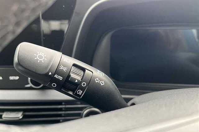 Hyundai BAYON 1.0 T-GDi Tech Line SUV 5dr Petrol DCT Euro 6 (s/s) (90 ps) Blue