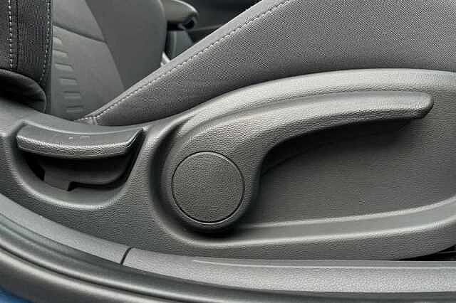 Hyundai BAYON 1.0 T-GDi Tech Line SUV 5dr Petrol DCT Euro 6 (s/s) (90 ps) Blue