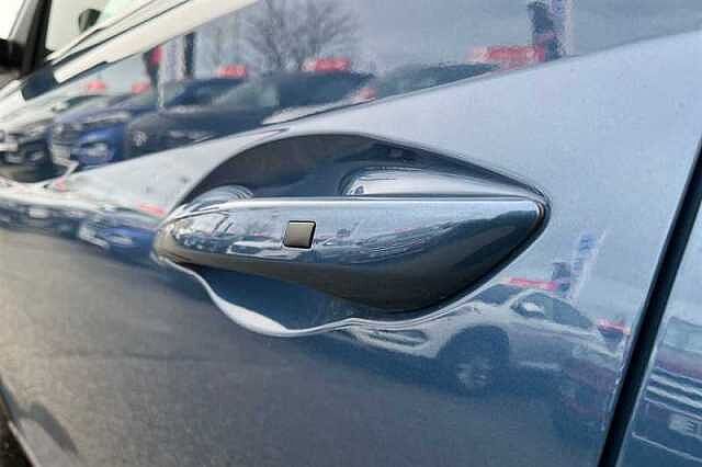 Hyundai BAYON 1.0 T-GDi Tech Line SUV 5dr Petrol DCT Euro 6 (s/s) (90 ps) Blue