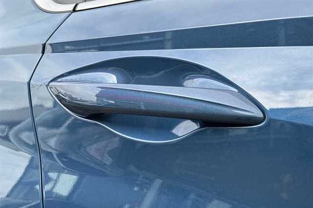 Hyundai BAYON 1.0 T-GDi Tech Line SUV 5dr Petrol DCT Euro 6 (s/s) (90 ps) Blue