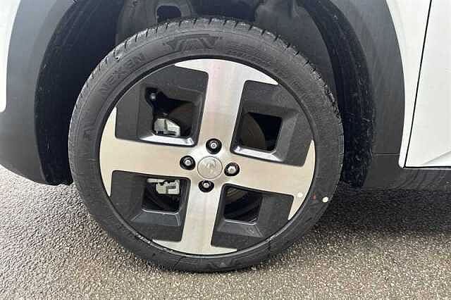 Hyundai INSTER Long Range 49kWh 02 SUV 5dr Electric Auto (115 ps) White