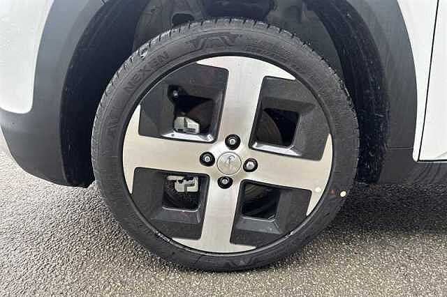 Hyundai INSTER Long Range 49kWh 02 SUV 5dr Electric Auto (115 ps) White