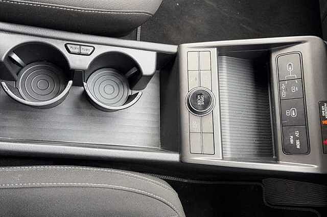 Hyundai KONA 65.4kWh Advance SUV 5dr Electric Auto (218 ps) Black