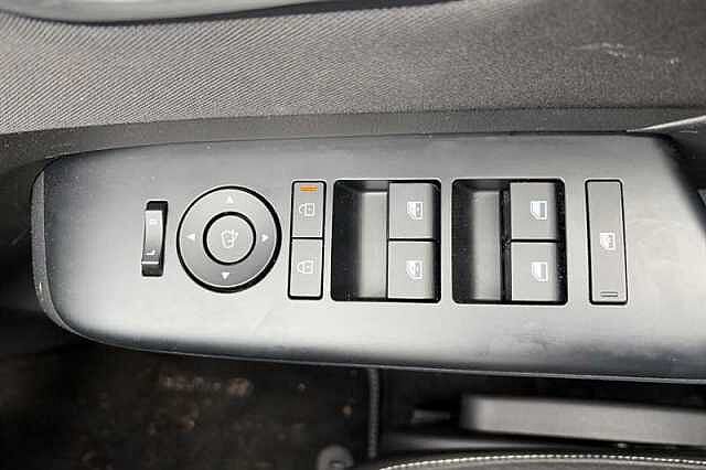 Hyundai KONA 65.4kWh Advance SUV 5dr Electric Auto (218 ps) Black