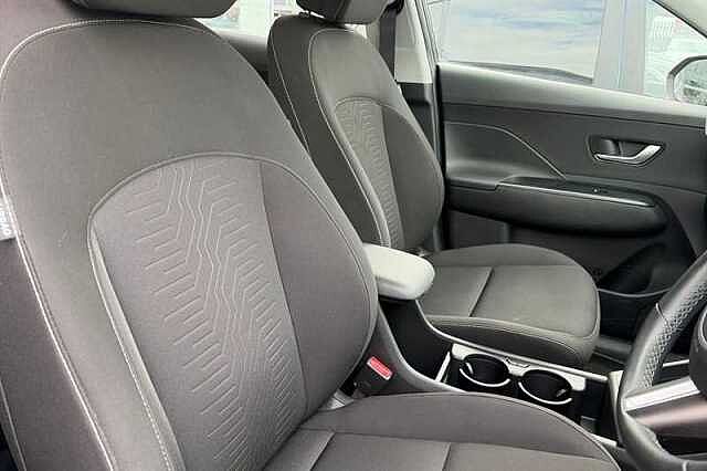 Hyundai KONA 65.4kWh Advance SUV 5dr Electric Auto (218 ps) Black