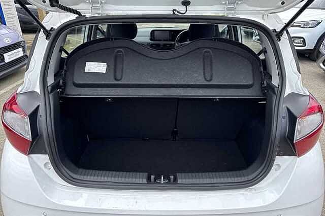 Hyundai I10 1.0 Advance Hatchback 5dr Petrol Auto Euro 6 (s/s) (67 ps) White