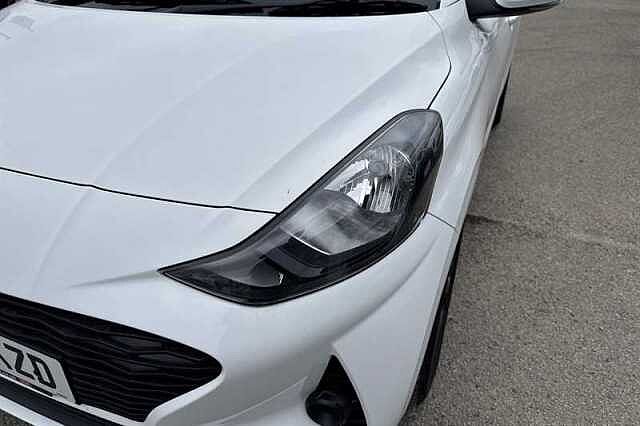 Hyundai I10 1.0 Advance Hatchback 5dr Petrol Auto Euro 6 (s/s) (67 ps) White