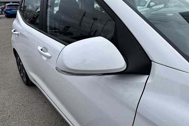 Hyundai I10 1.0 Advance Hatchback 5dr Petrol Auto Euro 6 (s/s) (67 ps) White