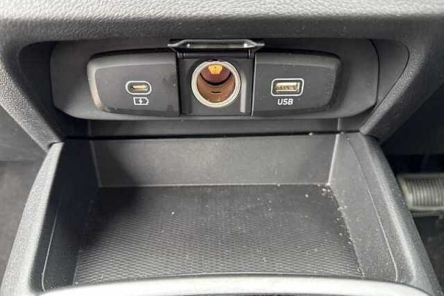 Hyundai I10 1.0 Advance Hatchback 5dr Petrol Auto Euro 6 (s/s) (67 ps) White