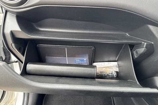 Hyundai I10 1.0 Advance Hatchback 5dr Petrol Auto Euro 6 (s/s) (67 ps) White