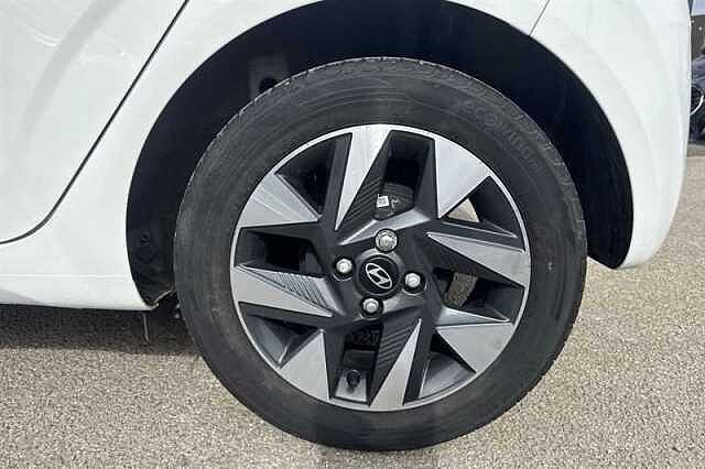 Hyundai I10 1.0 Advance Hatchback 5dr Petrol Auto Euro 6 (s/s) (67 ps) White