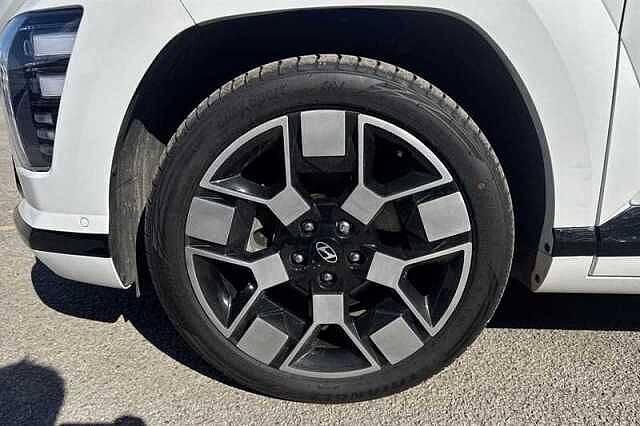 Hyundai KONA 65.4kWh Ultimate SUV 5dr Electric Auto (218 ps) White