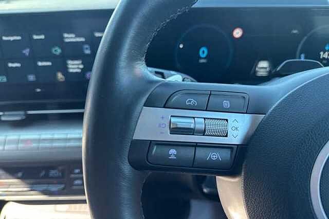Hyundai KONA 65.4kWh Ultimate SUV 5dr Electric Auto (218 ps) White