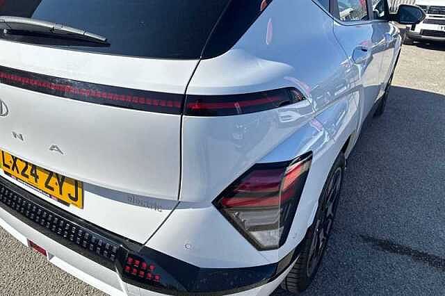 Hyundai KONA 65.4kWh Ultimate SUV 5dr Electric Auto (218 ps) White