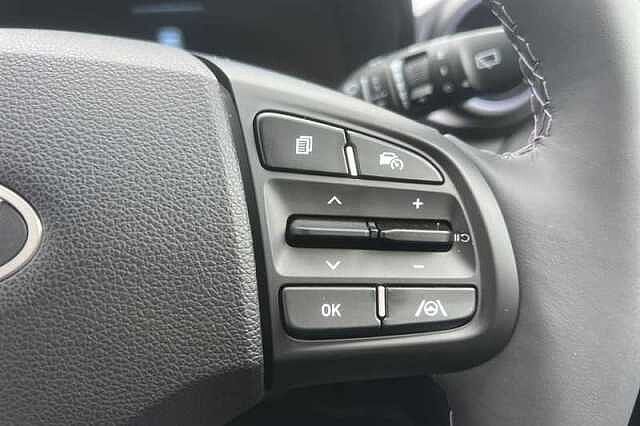 Hyundai I10 1.2 Premium Hatchback 5dr Petrol Auto Euro 6 (s/s) (79 ps) Black