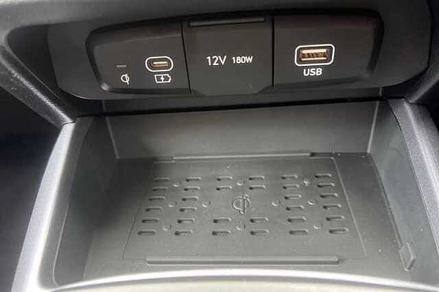 Hyundai I10 1.2 Premium Hatchback 5dr Petrol Auto Euro 6 (s/s) (79 ps) Black