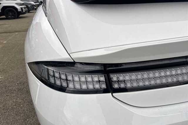 Hyundai IONIQ 6 77.4kWh Ultimate Saloon 4dr Electric Auto (228 ps)