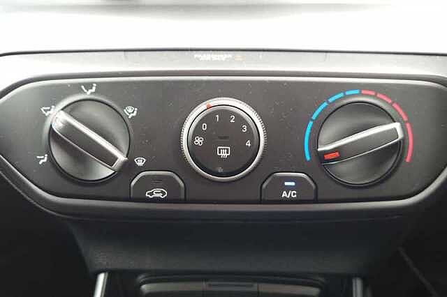 Hyundai I20 1.0 T-GDi Black Line Hatchback 5dr Petrol Manual Euro 6 (s/s) (90 ps) Red