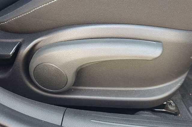 Hyundai I20 1.0 T-GDi Tech Line Hatchback 5dr Petrol DCT Euro 6 (s/s) (90 ps) Blue