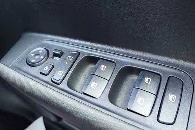 Hyundai INSTER Long Range 49kWh 02 SUV 5dr Electric Auto (115 ps)