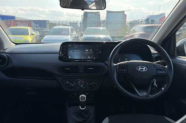 Hyundai I10 1.0 Advance Hatchback 5dr Petrol Manual Euro 6 (s/s) (67 ps) Black