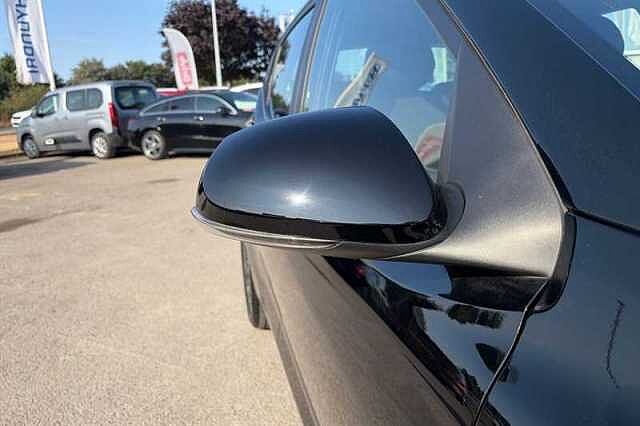 Hyundai I10 1.0 Advance Hatchback 5dr Petrol Manual Euro 6 (s/s) (67 ps) Black