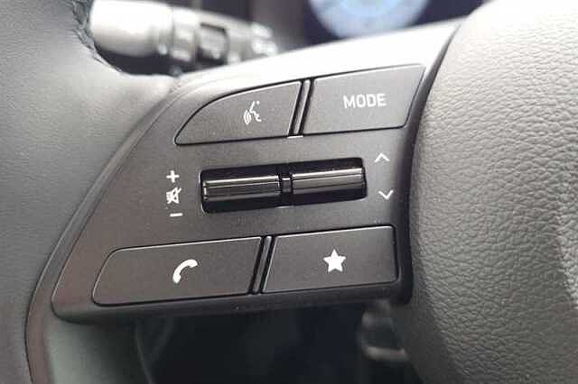 Hyundai BAYON 1.0 T-GDi Black Line SUV 5dr Petrol DCT Euro 6 (s/s) (90 ps) Grey