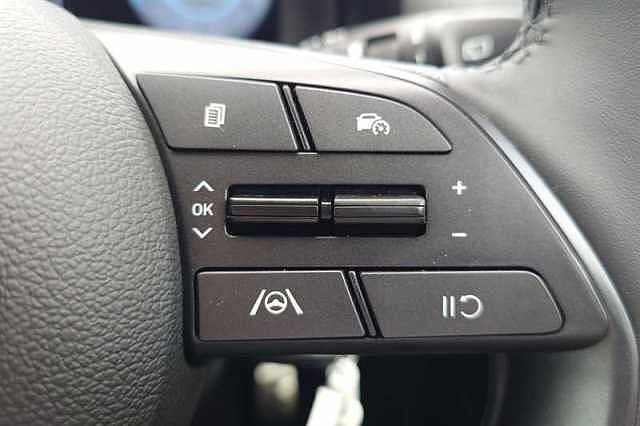Hyundai BAYON 1.0 T-GDi Black Line SUV 5dr Petrol DCT Euro 6 (s/s) (90 ps) Grey