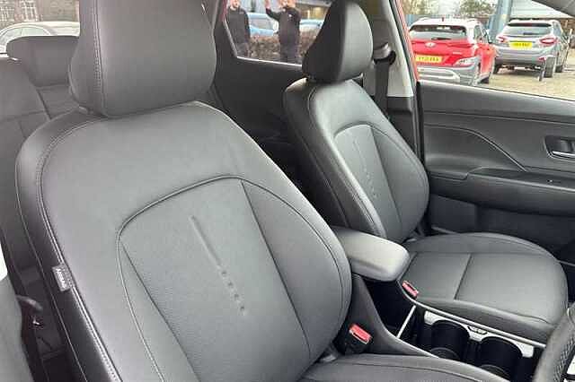 Hyundai KONA 1.6 h-GDi Ultimate SUV 5dr Petrol Hybrid DCT Euro 6 (s/s) (141 ps)