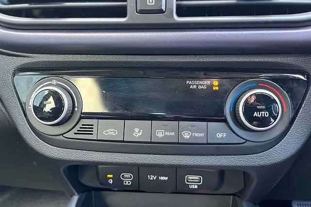 Hyundai i10 1.0 Premium Hatchback 5dr Petrol Auto Euro 6 (s/s) (63 ps)