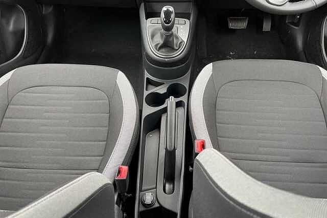 Hyundai I10 1.0 Advance Hatchback 5dr Petrol Auto Euro 6 (s/s) (63 ps) White