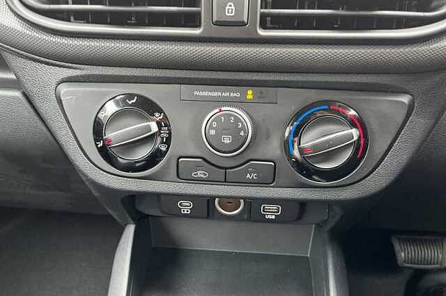 Hyundai I10 1.0 Advance Hatchback 5dr Petrol Auto Euro 6 (s/s) (63 ps) White