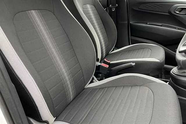 Hyundai I10 1.0 Advance Hatchback 5dr Petrol Auto Euro 6 (s/s) (63 ps) White