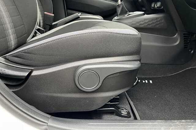 Hyundai I10 1.0 Advance Hatchback 5dr Petrol Auto Euro 6 (s/s) (63 ps) White