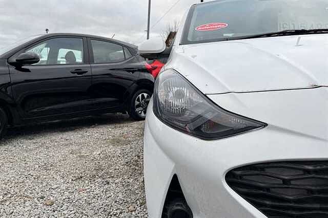 Hyundai I10 1.0 Advance Hatchback 5dr Petrol Auto Euro 6 (s/s) (63 ps) White