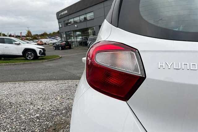 Hyundai I10 1.0 Advance Hatchback 5dr Petrol Auto Euro 6 (s/s) (63 ps) White