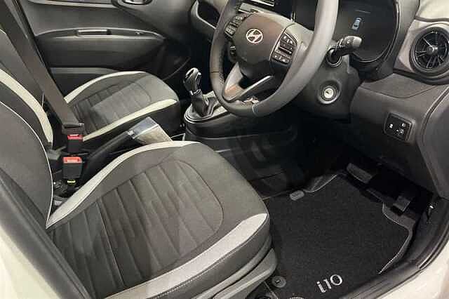 Hyundai I10 1.0 Advance Hatchback 5dr Petrol Auto Euro 6 (s/s) (63 ps) White