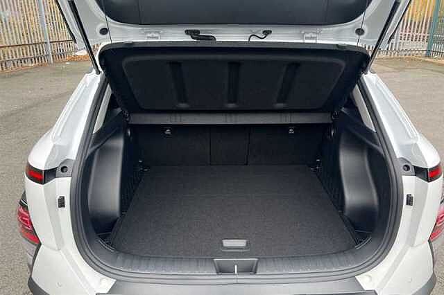Hyundai KONA 1.6 h-GDi Advance SUV 5dr Petrol Hybrid DCT Euro 6 (s/s) (129 ps) White