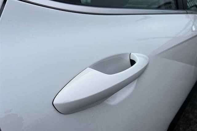 Hyundai KONA 1.6 h-GDi Advance SUV 5dr Petrol Hybrid DCT Euro 6 (s/s) (129 ps) White