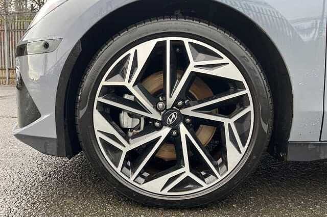 Hyundai IONIQ 6 77.4kWh Ultimate Saloon 4dr Electric Auto (228 ps) Blue