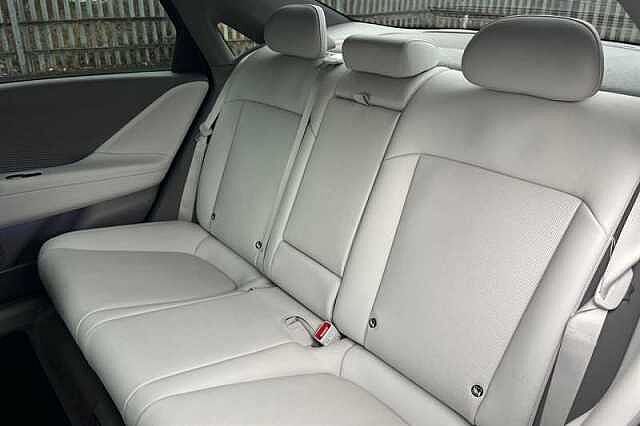 Hyundai IONIQ 6 77.4kWh Ultimate Saloon 4dr Electric Auto (228 ps) Blue