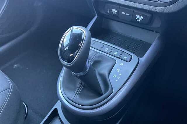 Hyundai I10 1.2 Premium Hatchback 5dr Petrol Auto Euro 6 (s/s) (79 ps) Blue