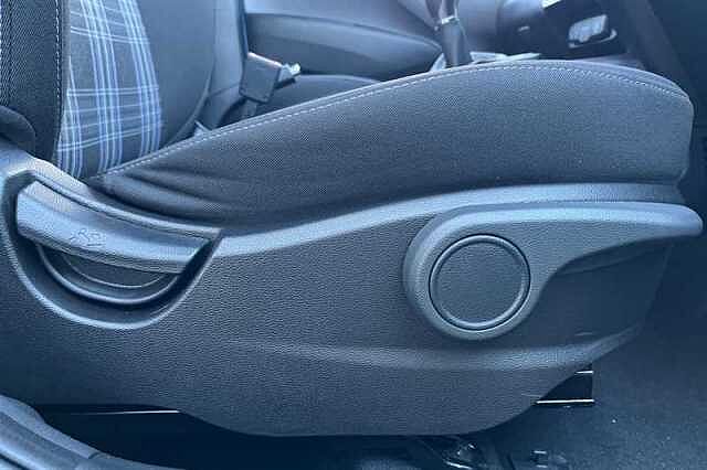 Hyundai I10 1.2 Premium Hatchback 5dr Petrol Auto Euro 6 (s/s) (79 ps) Blue