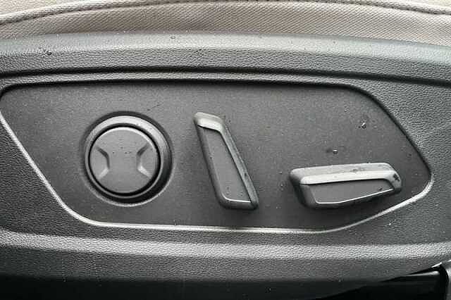 Hyundai TUCSON 1.6 T-GDi Ultimate SUV 5dr Petrol Hybrid Auto Euro 6 (s/s) (215 ps)